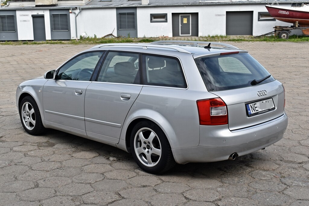 Elbląg AUDI A4 B6 AVANT2004 ROK, 2.0 benzynaAUTOMATAuto zadbane, bez oznak korozjiBogate wyposażenieDodatkowy kpl.