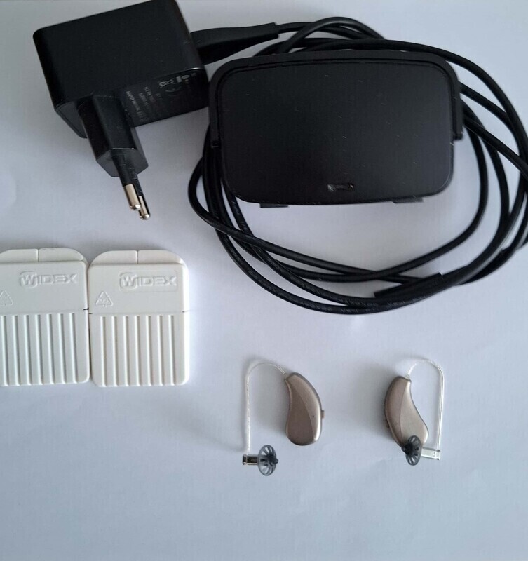 Elbląg Sprzedam aparaty słuchowe firmy Widex Magnity MMR2D  100 Golden Brown szt.2 +ładowarka i komplet instrukcji.