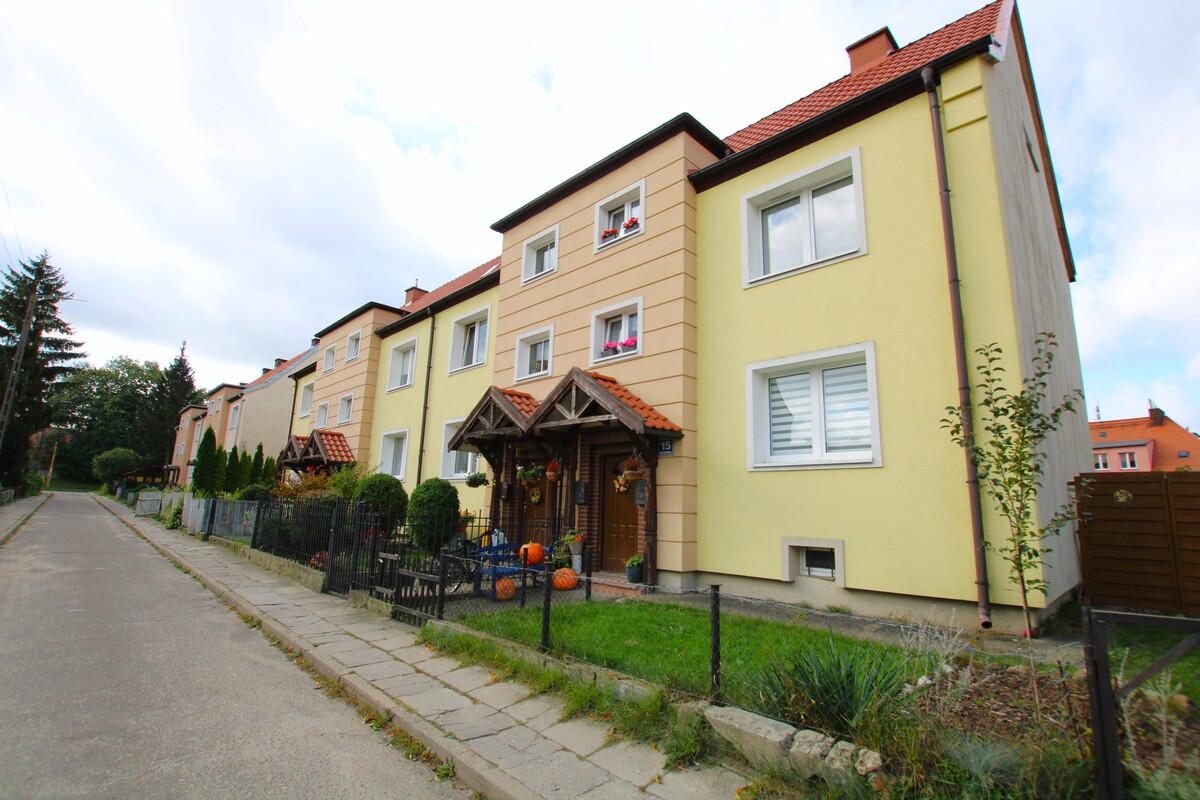 Elbląg NIERUCHOMOŚCI ANNA KRASZEWSKA Mieszkanie 2-pokojowe do wynajęciaw pobliżu osiedla Zawada ul.