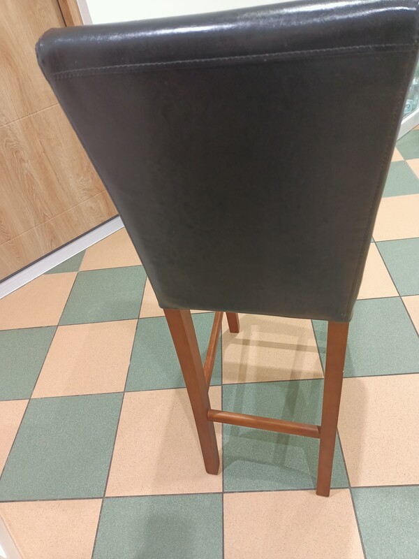 Elbląg Sprzedam krzesło barowe, stan idealny.