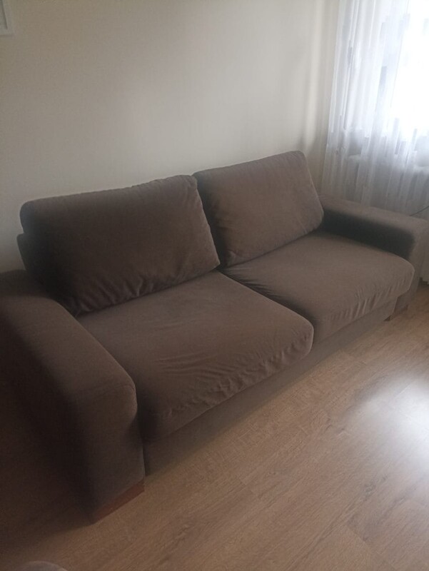 Elbląg Oddam za darmo sofę. Stan dobry.
Transport we własnym zakresie.
Kontakt po godz. 16:00