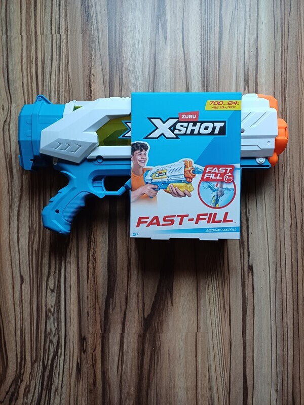 Elbląg NOWY Pistolet na wodę, szybkie napełnianie, 700 ml, długość ok.40 cm, zdublowany prezent