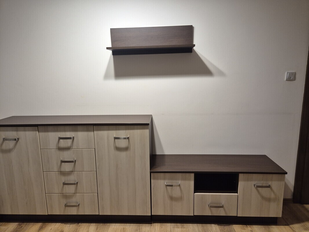 Elbląg SPRZEDAM meble wykonane na zamówienie. 
Stan bdb.