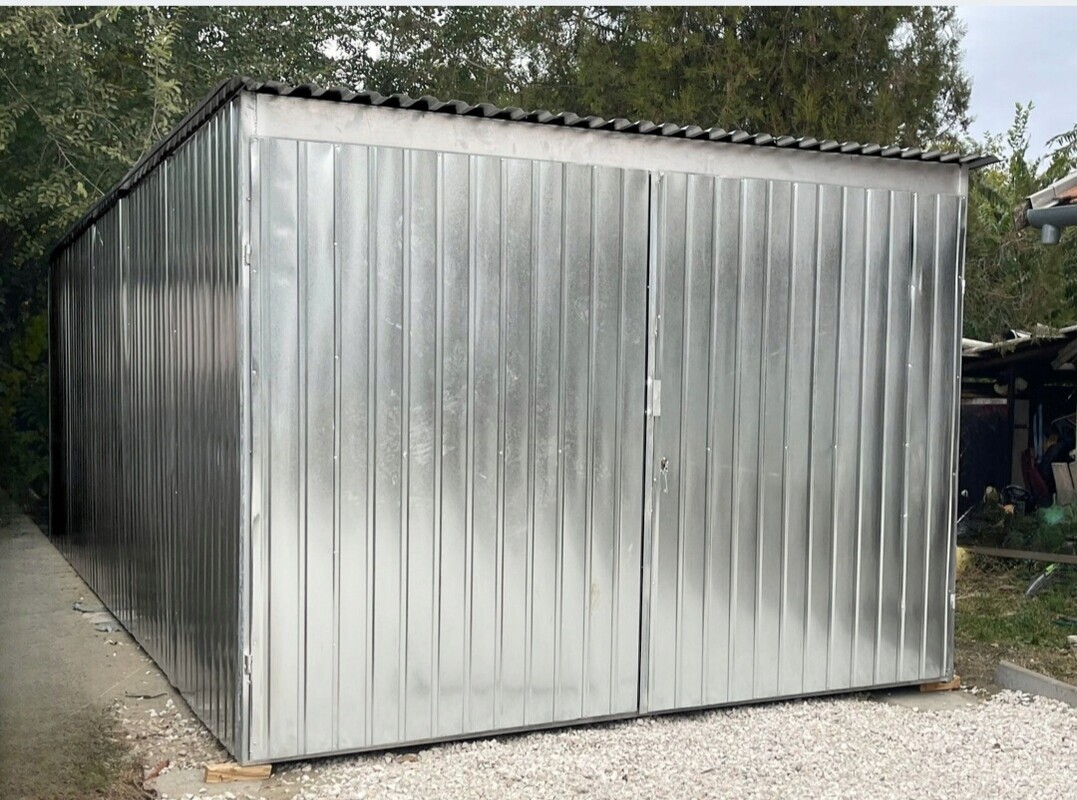 Elbląg sprzedam garaz&nbsp; blaszany 5x3 stan bdb&nbsp; 