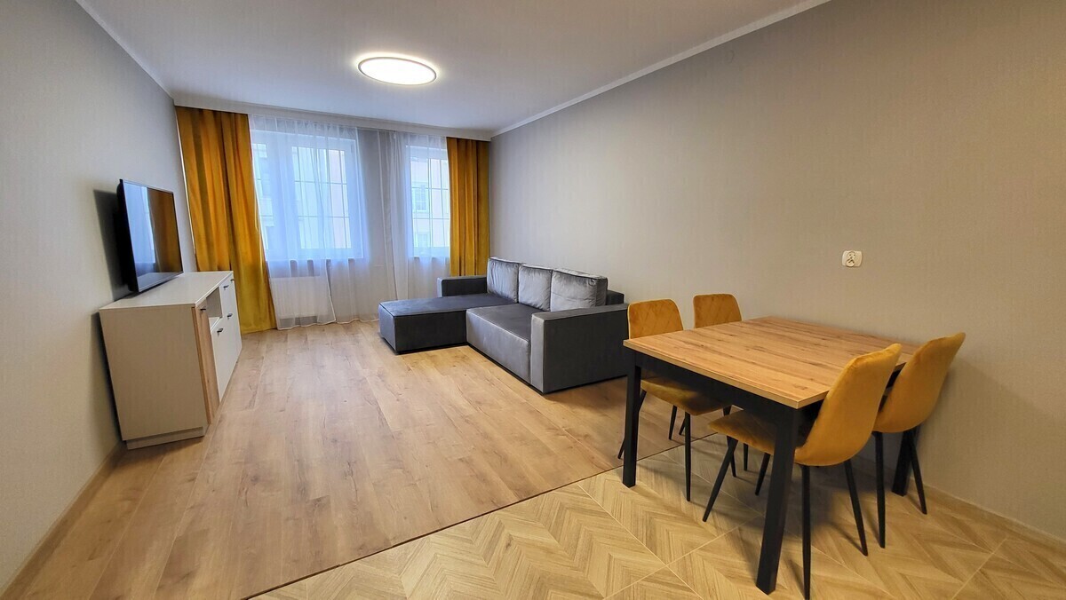 Elbląg KWADRAT NIERUCHOMOŚCImieszkanie 2 pokojowe, 52,55 m2II&nbsp; piętroumeblowane i wyposażoneStare Miastogotowe do