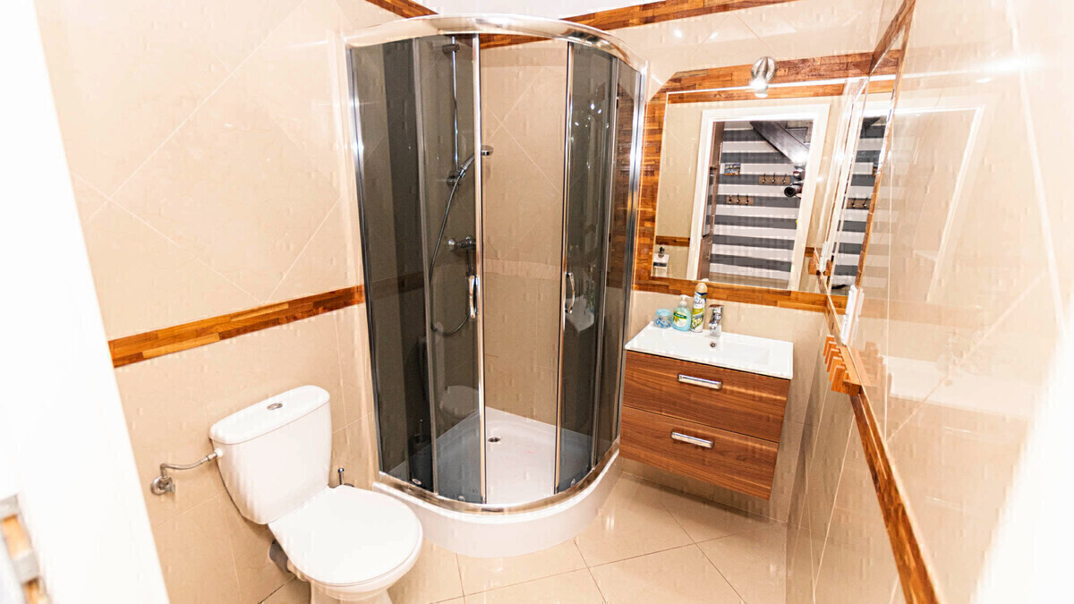 Elbląg * * * ABC NIERUCHOMOŚCI * * *NOWA NIŻSZA CENA!! APARTAMENT W KRYNICY MORSKIEJ !!4 pokoje&nbsp;o pow.