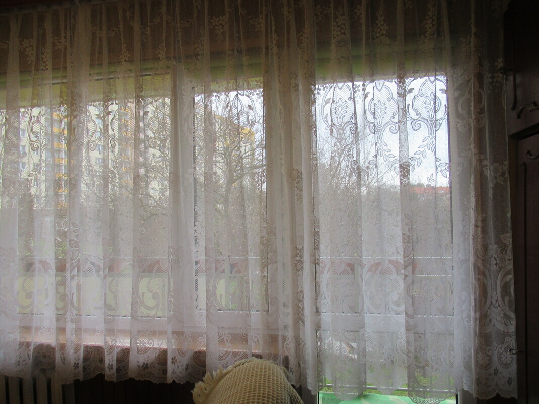 Elbląg Wynajmę duże mieszkanie 1 pokojowe o metrażu 35m2.Cena łącznie z opłatami / czynsz, gaz, woda, centralne