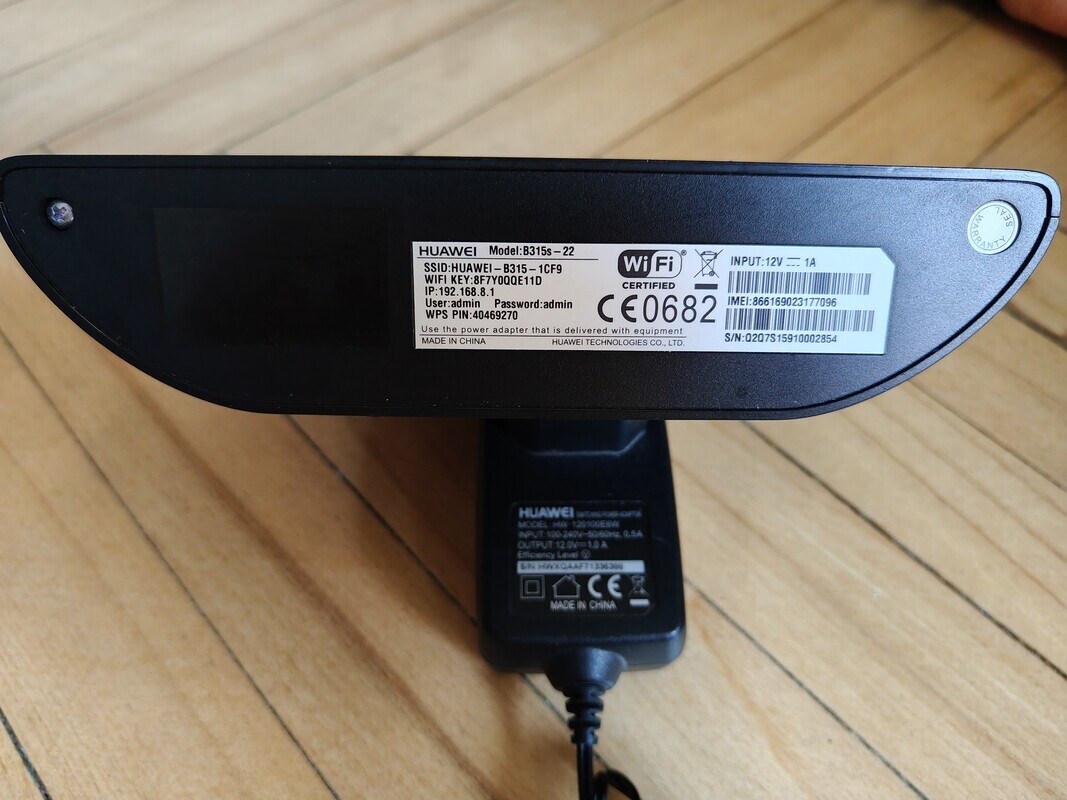 Elbląg Sprzedam Router Huawei + oryginalny zasilacz
Router sprzedawany jako nie sprawny - cały czas świeci się tylko