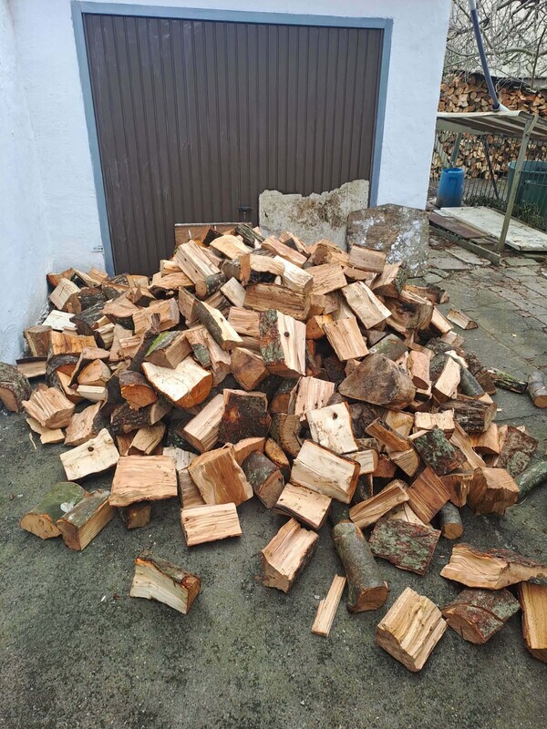 Elbląg Sprzedam drewno opałowe, różne gatunki. Zapraszam do kontaktu i zapoznania się z ofertą. Pozdrawiam serdecznie