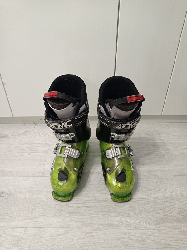Elbląg Sprzedam Buty Narciarskie:- męskie Atomic Livefit plus 27/27,5 - 42-42.5 EU- damskie Nordica F5.7W 25/25,5 cm -