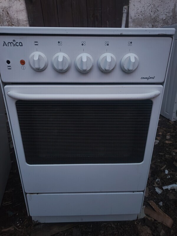 Elbląg Mam do sprzedania kuchenkę gazową wolnostojąca Amica z elektrycznym piekarnikiem. .Stan bardzo dobry. Mi