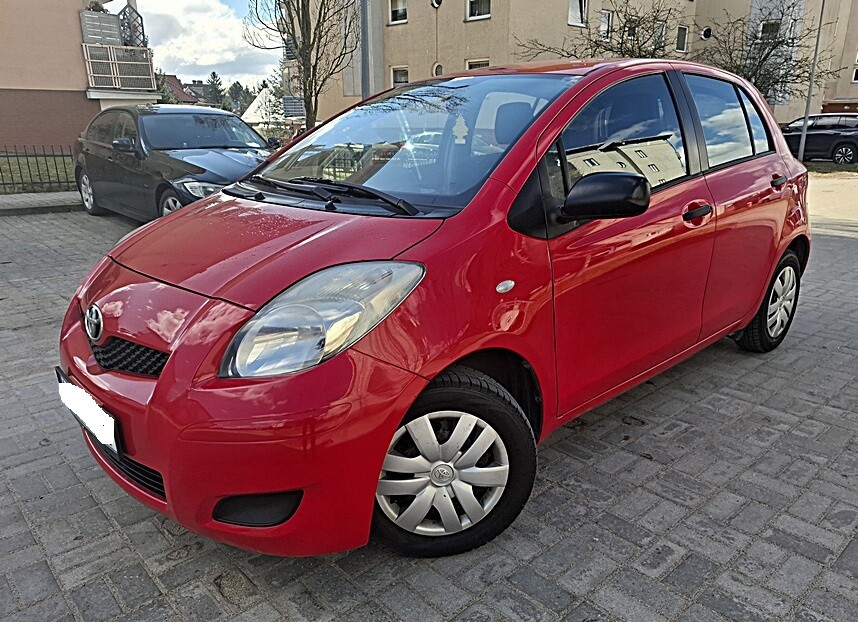 Elbląg TOYOTA YARIS1.0 BenzynaM-2011 rSalon PolskaPrzebieg 171 tyś. kmZADBANA
