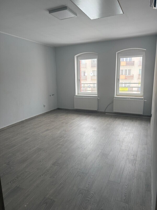 Elbląg 🌟 Przestronny, klimatyzowany lokal 80m&sup2; na wynajem &ndash; idealny na biuro lub usługi!