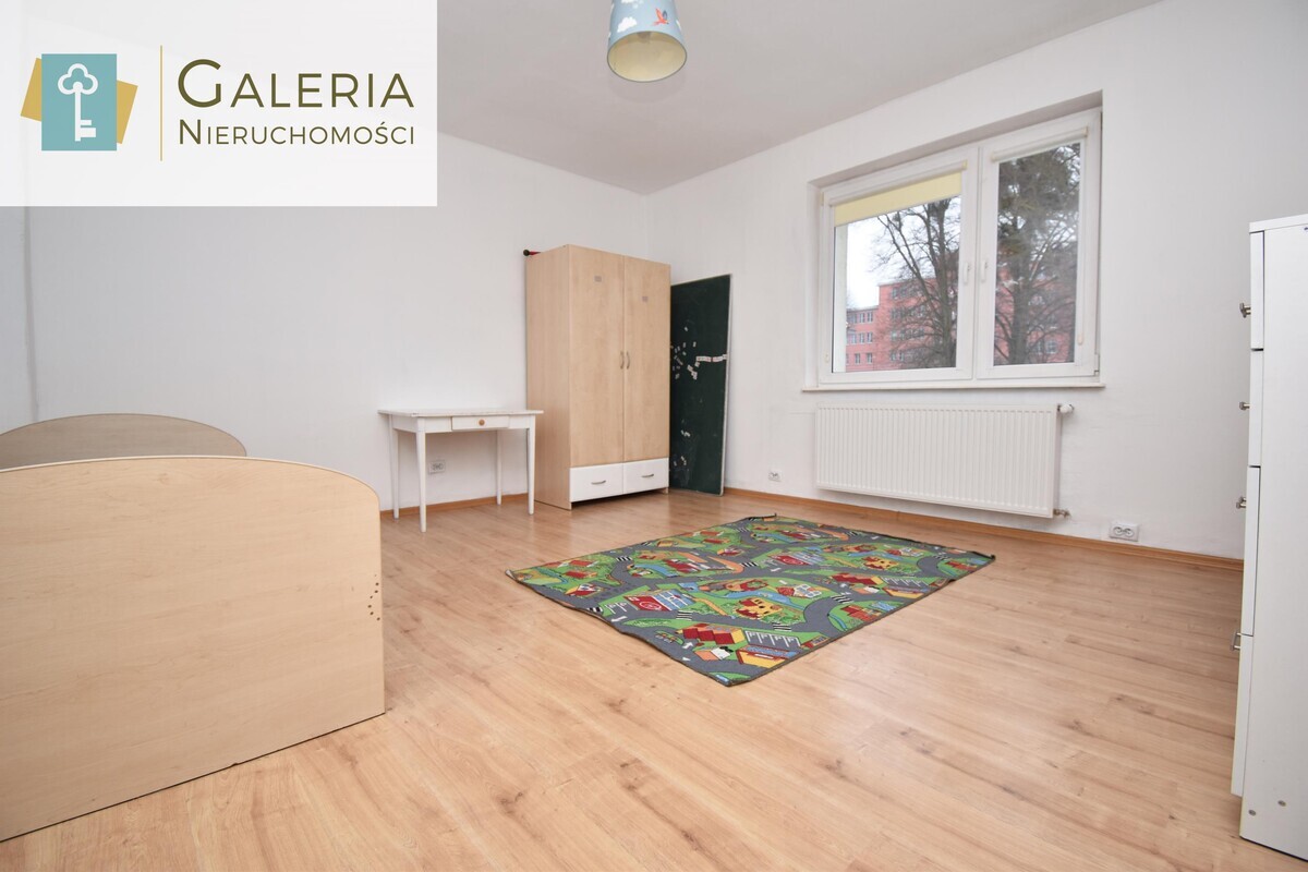 Elbląg GALERIA NIERUCHOMOŚCIZ pasji i miłości do nieruchomościNa sprzedaż:&nbsp; Przestronne dwa pokoje, blisko Parku
