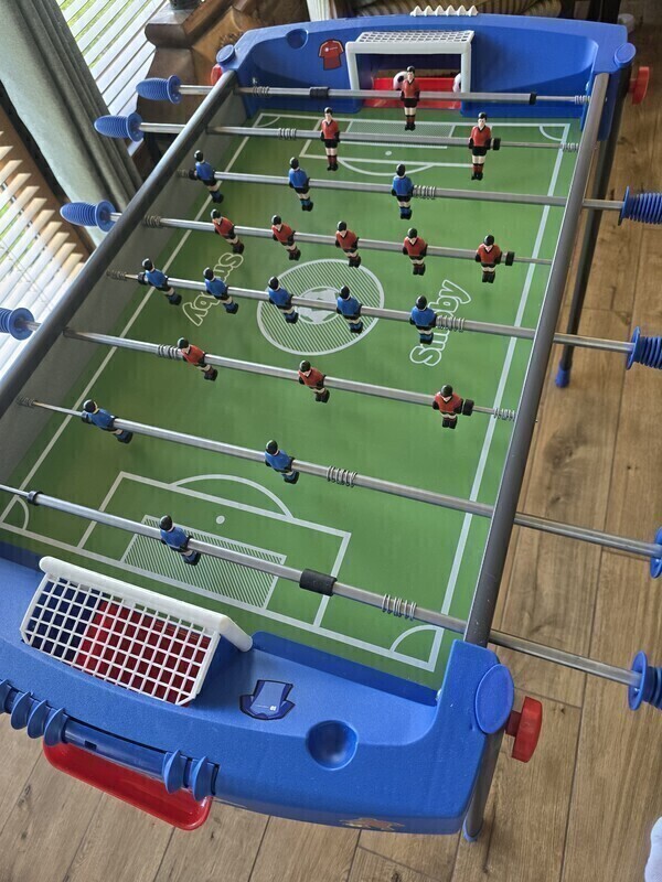 Elbląg Sprzedam - Stół do piłkarzyków - Gra Challenger SMOBY 74 x 50 x 47 cm. Markowy oryginał, praktycznie nie