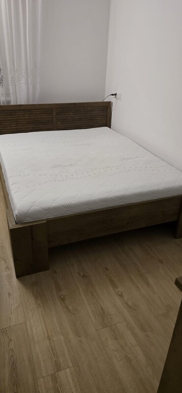 Elbląg Sprzedam łóżko z materacem Jysk 
Materac 1.60*2.00
Rama łóżka 1.70*2.10
Szuflada na pościel