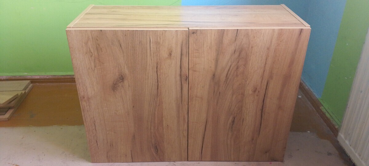 Elbląg Sprzedam szafkę kuchenna wiszącą 80x58cm. 
Kupowana w grudniu w Castoramie w cenie 280zl.