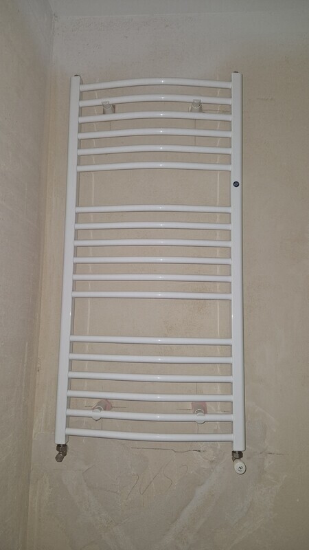 Elbląg Sprzedam dwa nowe grzejniki łazienkowe