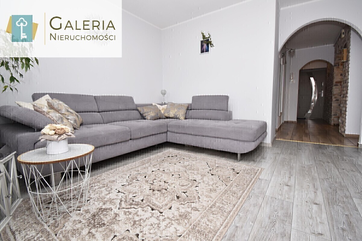 Elbląg GALERIA NIERUCHOMOŚCIZ pasji i miłości do nieruchomościNa sprzedaż: Klimatyczne, trzypokojowe mieszkanie z
