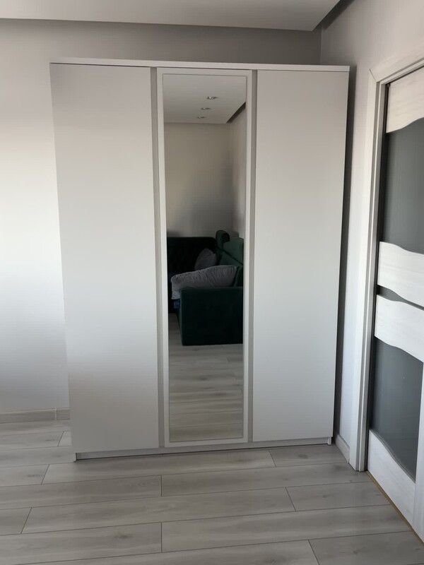 Elbląg ✨ Szafa trzydrzwiowa - duża ✨Praktyczna, pojemna i stylowa &ndash; idealna do Twojego domu!