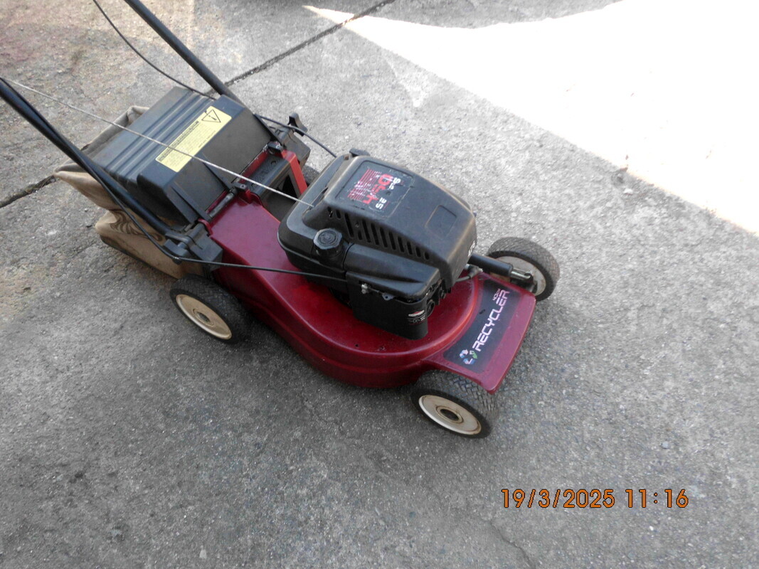 Elbląg Kosiarka uszkodzona
nie zapala