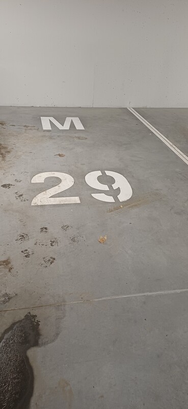 Elbląg Wynajmę miejsce postojowe w garażowcu na Starówce ul. Przymurze.