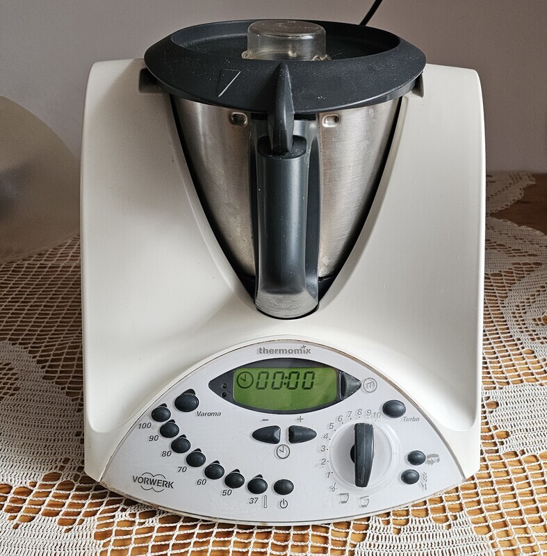 Elbląg OFERUJE ROBOT KUCHENNY THERMOMIX TM 31
THERMOMIX NIEWIELE  UŻYWANY, ZACHOWANY W BARDZO DOBRYM STANIE, CZYSTY,