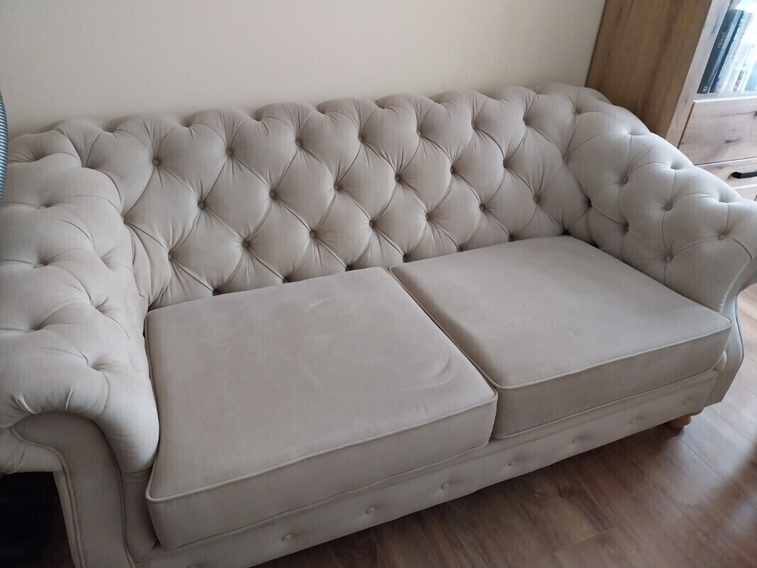 Elbląg Witam mam do sprzedania sofe szer 180 cm, nie rozkładana. 
Stan bardzo dobry.