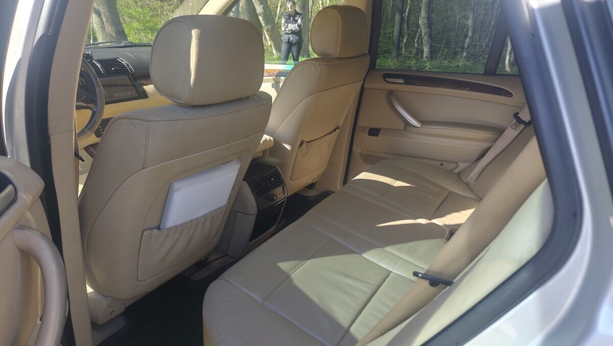 Elbląg Sprzedam samochód BMW x5 E53 SUV automat
