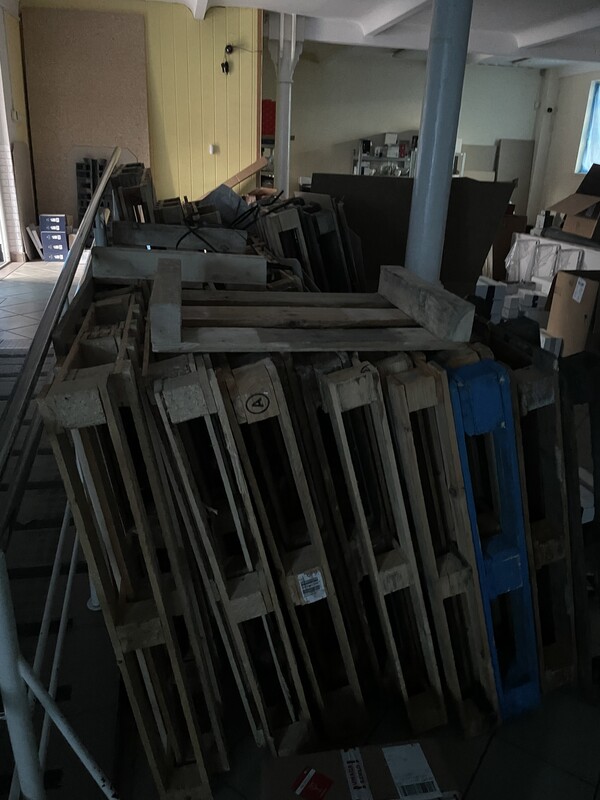 Elbląg Oddam palety, wymiar euro lub mniejsze + przekładki makulaturowe.