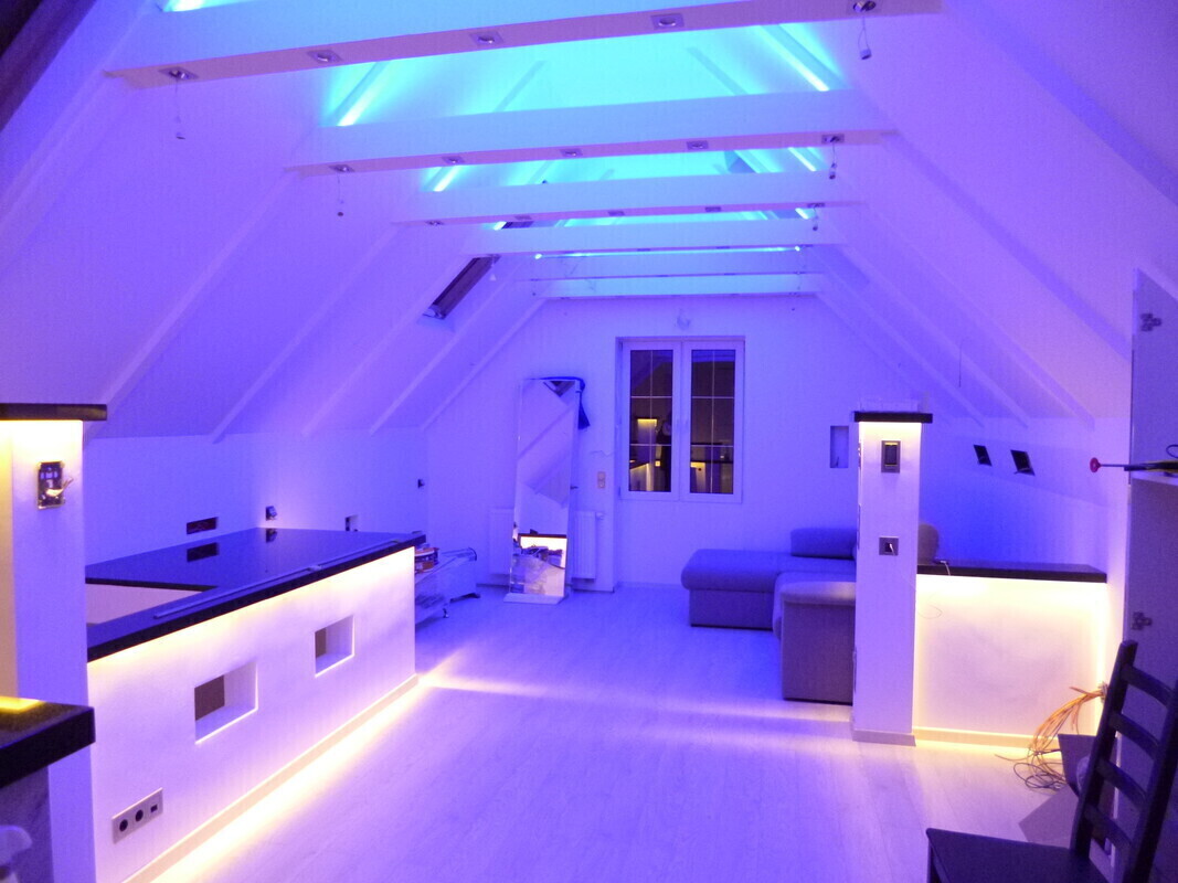 Elbląg 💎 Wynajmę Ekskluzywne Studio-Loft na Starówce (55 m²) + Balkon – Pełne Wyposażenie i