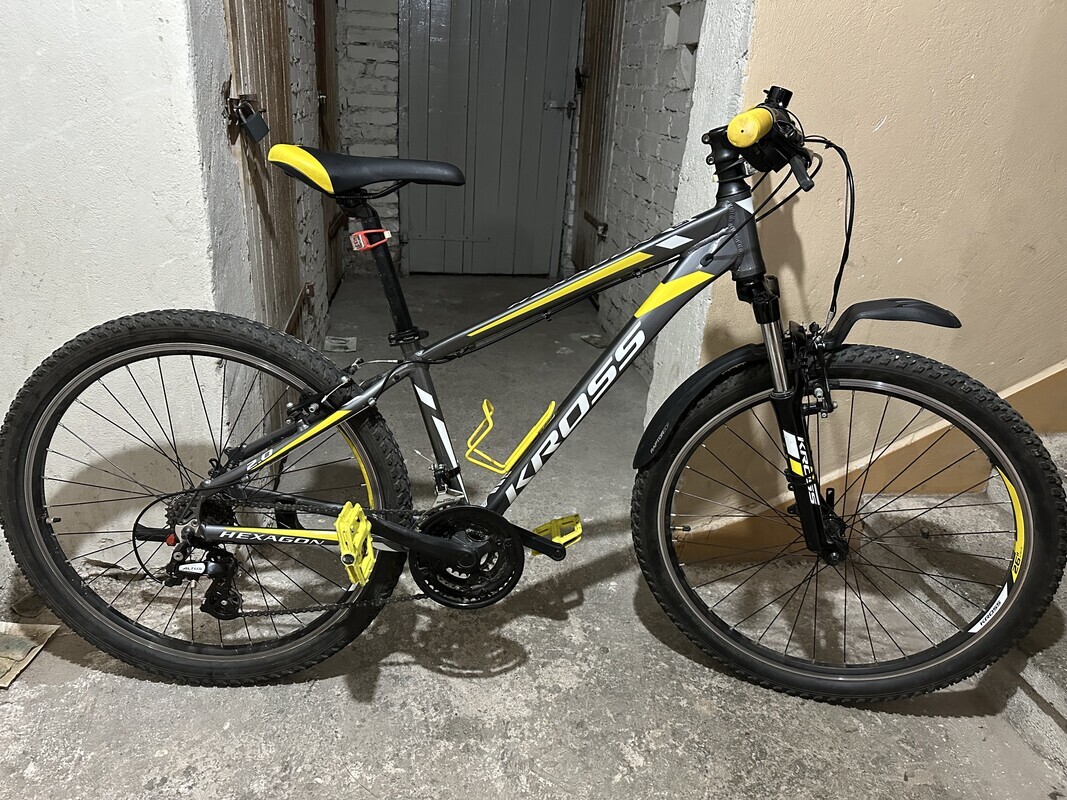 Elbląg Sprzedam używany rower crossowy Kross HEXAGON 2.0.Rower w stanie bardzo dobrym, w pełni sprawny. Posiada ramę