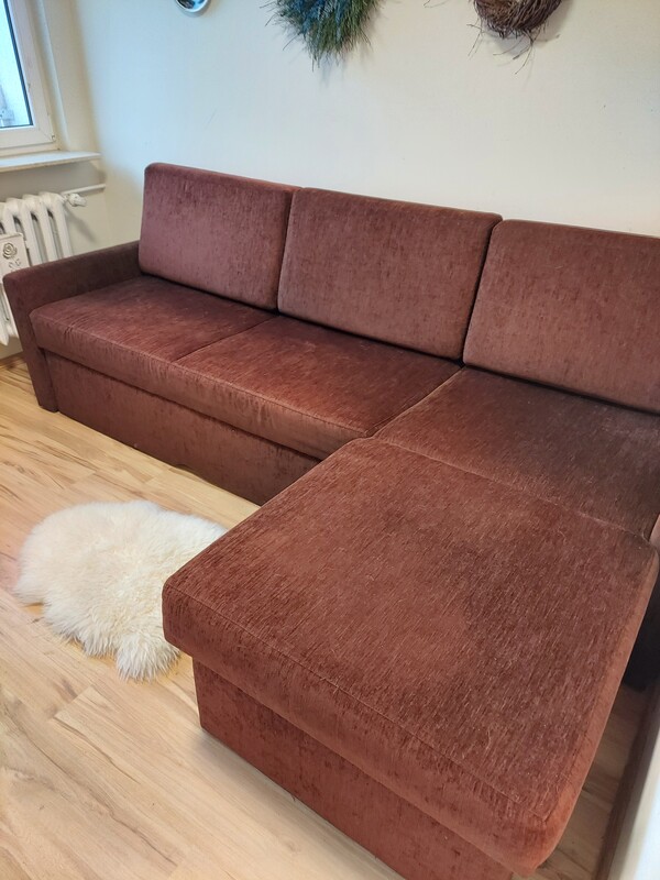 Elbląg Pilnie sprzedam  dużą rogówkę  ( remont) wykonana na zamówienie kolor czekoladowy. Cena podlega lekkiej