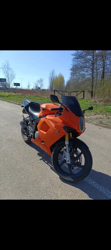 Elbląg Hyosung GTR 125 – sportowy wygląd, kat. B, gotowy do jazdy
Pojemność: 125 cm³
Możliwość jazdy na prawo jazdy