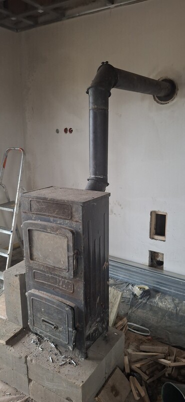 Elbląg Sprzedam piecyk+komplet rur do podlaczenia