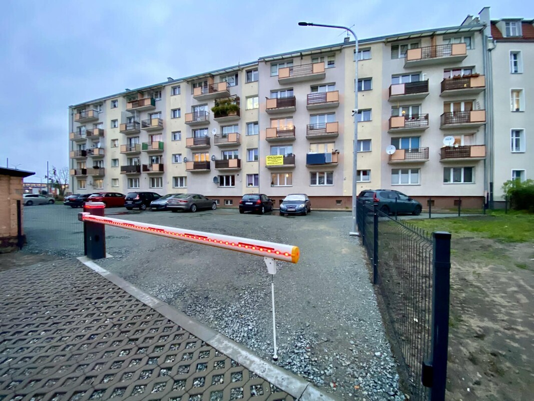 Elbląg Oferujemy na sprzedaż funkcjonalne&nbsp; mieszkanie 2-pokojowe o pow.49,4 m2,&nbsp; znajdujące się&nbsp; przy