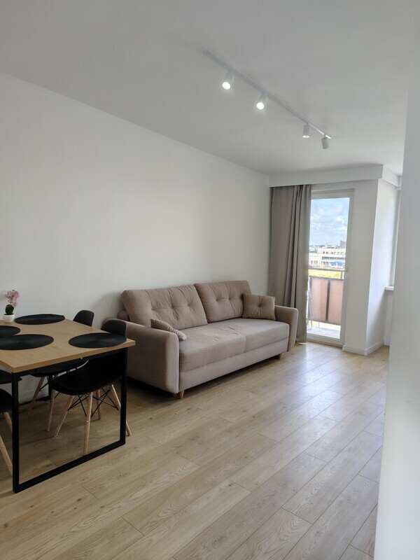Elbląg Do wynajęcia mieszkanie 42 m&sup2; po remoncie &ndash; Elbląg, ul. Bażyńskiego 9