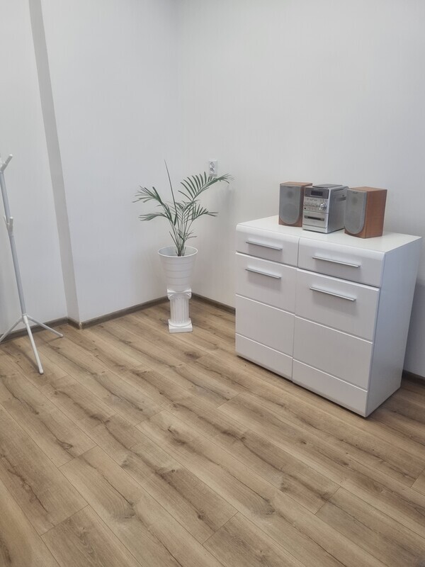 Elbląg Wynajmę 2 pomieszczenia, na usługi kosmetyczne, stylizacja rzęs, przedłużenie paznokci, makijaż, masaże, całe