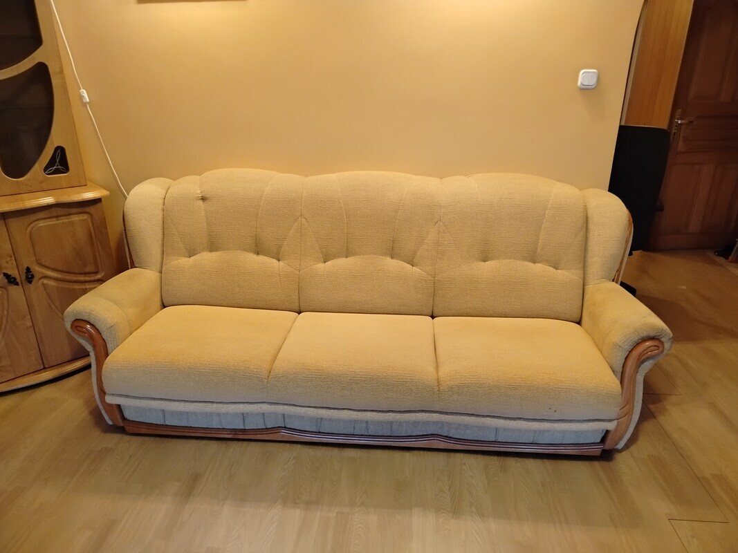 Elbląg Oddam wersalkę, oparcia do przeprania. Odbiór i transport we własnym zakresie.