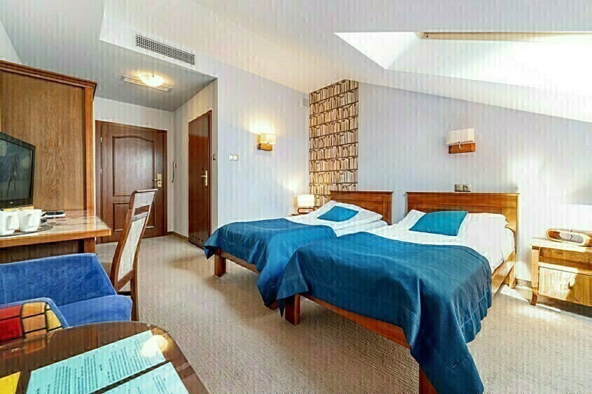 Elbląg Hotel Młyn zatrudni osobę do sprzątania pokoi na okres wakacyjny na umowę zlecenie.