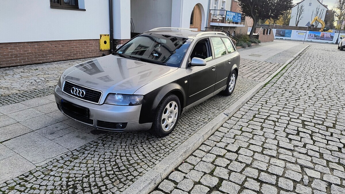 Elbląg Witam sprzedam audi A4 b6 w bardzo dobrym stanie sprowadzony był w 2022do polski jest zarejestrowany na mnie w