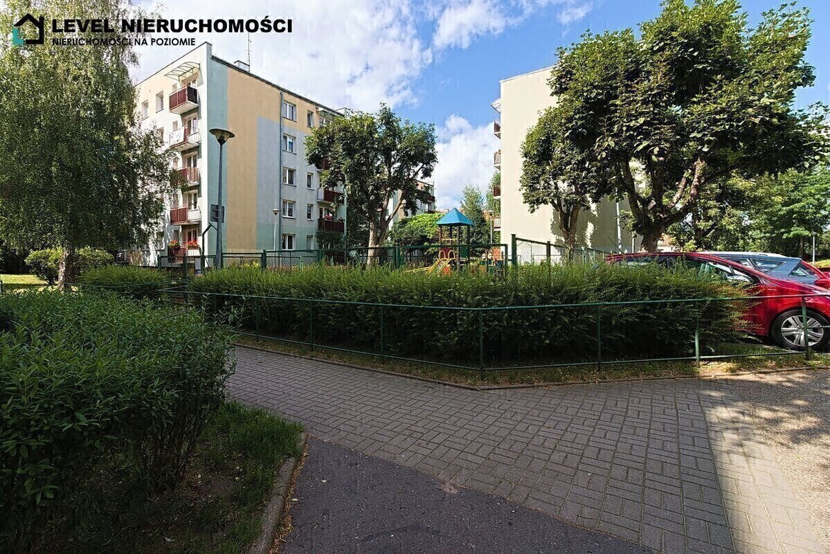 Elbląg LEVEL NIERUCHOMOŚCI Trzypokojowe mieszkanie z balkonemul. Płk. Dąbka47,99 m2