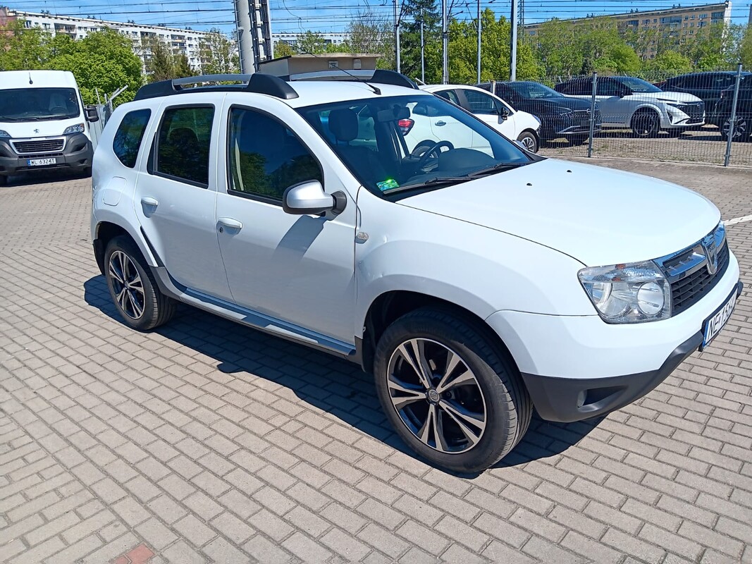Elbląg Na sprzedaż Dacia Duster w kolorze białym. Benzyna +LPG. Samochód w bardzo dobrym stanie bezwypadkowy. W 2022
