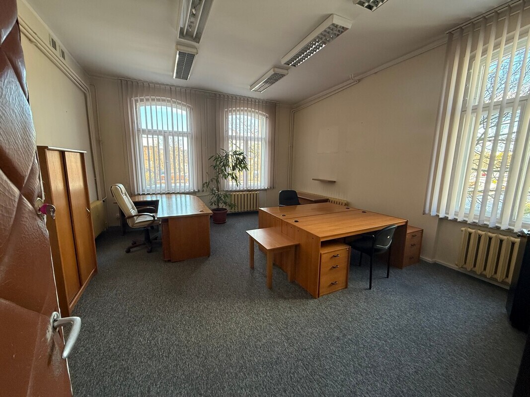 Elbląg BIURO NIERUCHOMOŚCISZULC& SZULCLokal usługowy: Elblągu ul. RobotniczaPowierzchnia: 50 m2Na wynajem