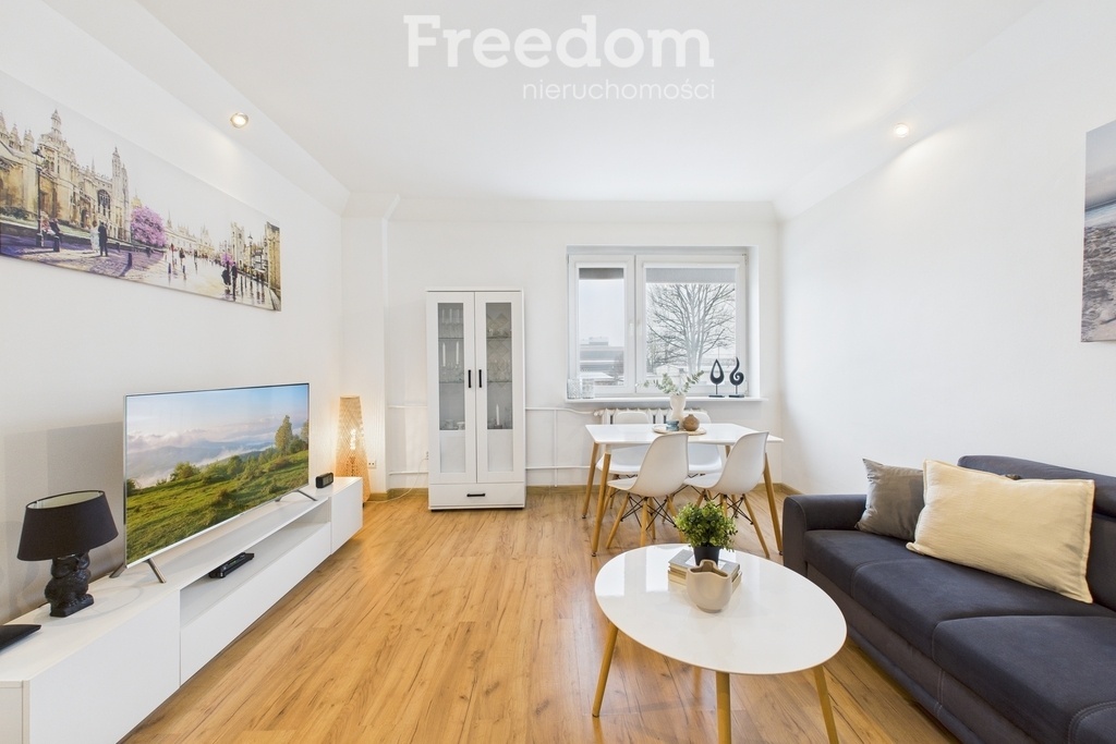 Elbląg FREEDOM NIERUCHOMOŚCISprzedam mieszkanie - Elbląg, Browarna.&nbsp;Na sprzedaż 3-pokojowe mieszkanie po remoncie