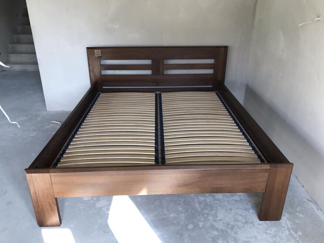 Elbląg łóżko z litego 160/200 bukowe&nbsp; &nbsp; jak nowe po ekspozycji sklepowej nikłe ślady użytkowania. stelaż