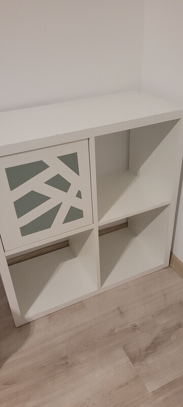 Elbląg ♦️szafka IKEA (można ją powiesić)- kawa rozpuszczalną
♦️ żyrandol na 3 żarówki- 50