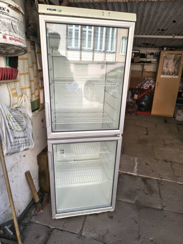 Elbląg Sprzedam witrynę chłodniczą, dwudrzwiową, pojemność 350 litrów