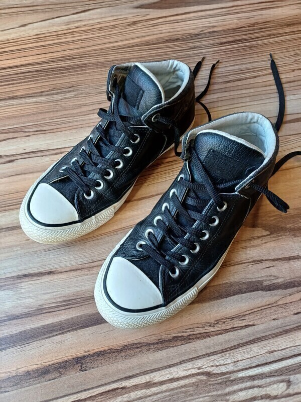 Elbląg Converse rozmiar 41 skórzane trampki wysokie, długość wkładki 26 cm, stan doskonały unisex