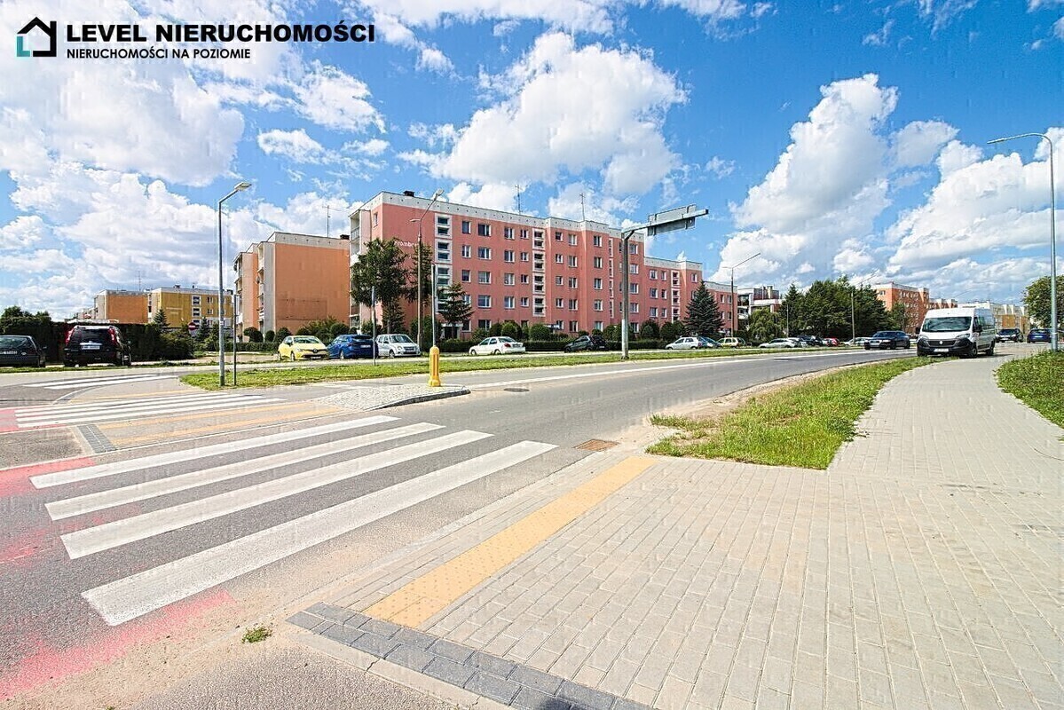 Elbląg LEVEL NIERUCHOMOŚCI Czteropokojowe mieszkanie z balkonemul. Fromborska67,50 m2 NIERUCHOMOŚCI NA